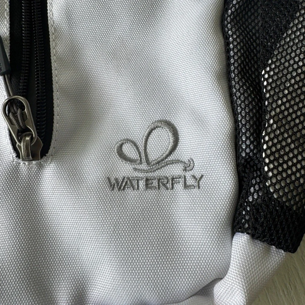 Waterfly Sling Backpack White Crossbody Shoulder Bag Hiking Travel Padded Strap